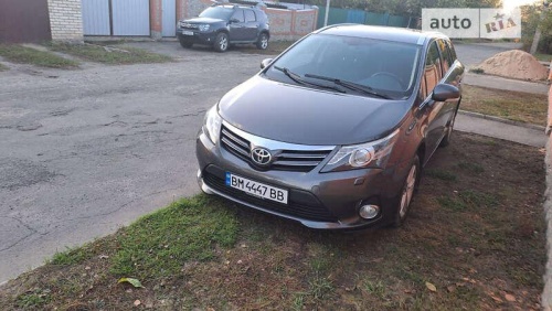 Toyota Avensis 2012