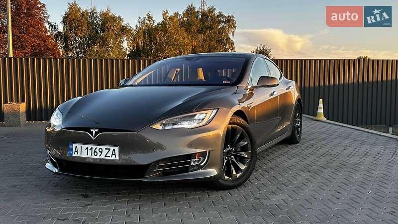 Tesla Model S 2016