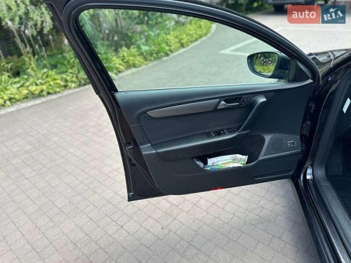 Volkswagen Passat 2012