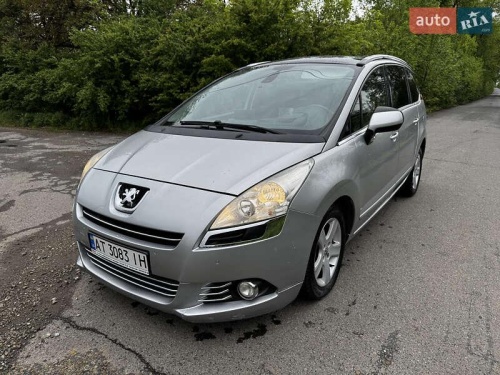 Peugeot 5008 2011