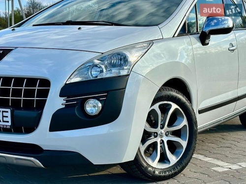Peugeot 3008 2011