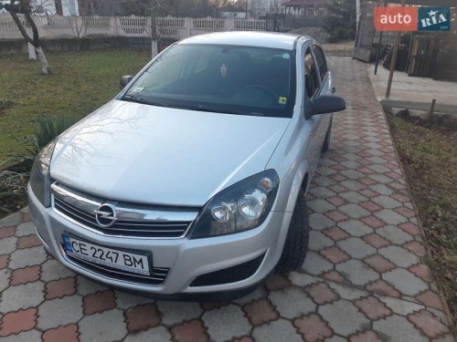 Opel Astra 2011