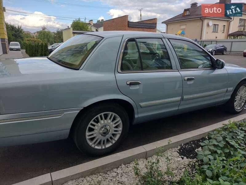 Mercury Grand Marquis 2010