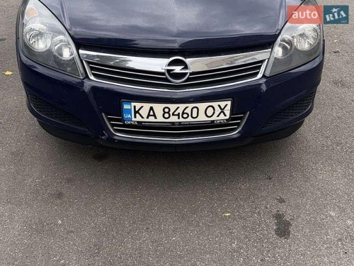 Opel Astra 2012
