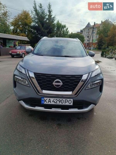 Nissan Rogue 2023