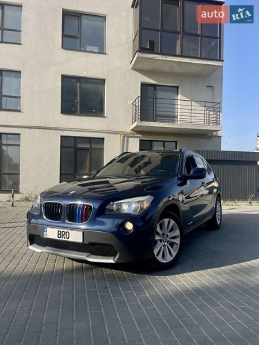 BMW X1 2011