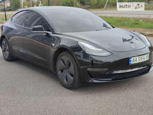 Tesla Model 3 2019