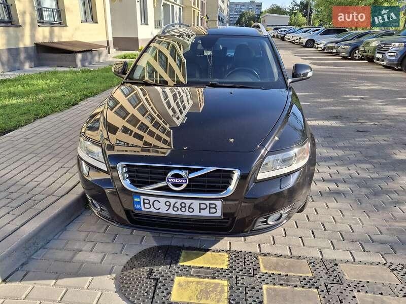 Volvo V50 2011