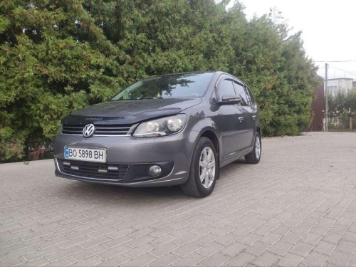 Volkswagen Touran 2012