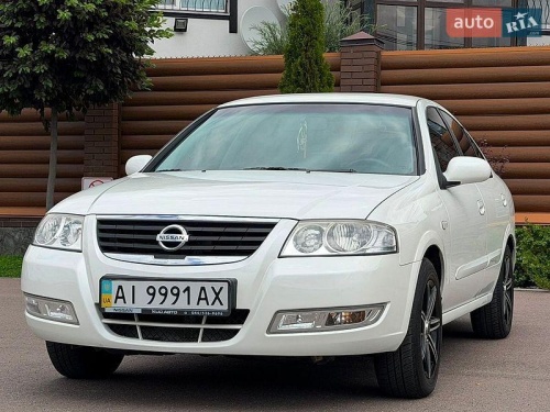 Nissan Almera 2010