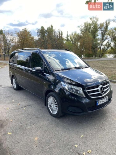 Mercedes-Benz V-Class 2016
