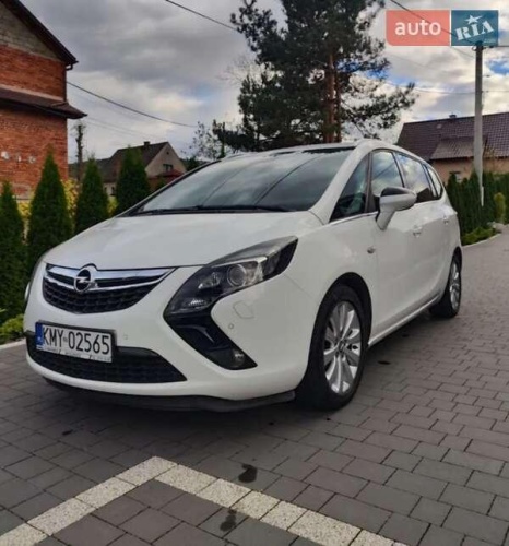 Opel Zafira 2014