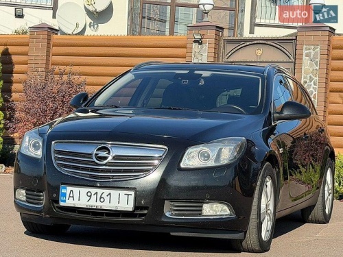 Opel Insignia 2011