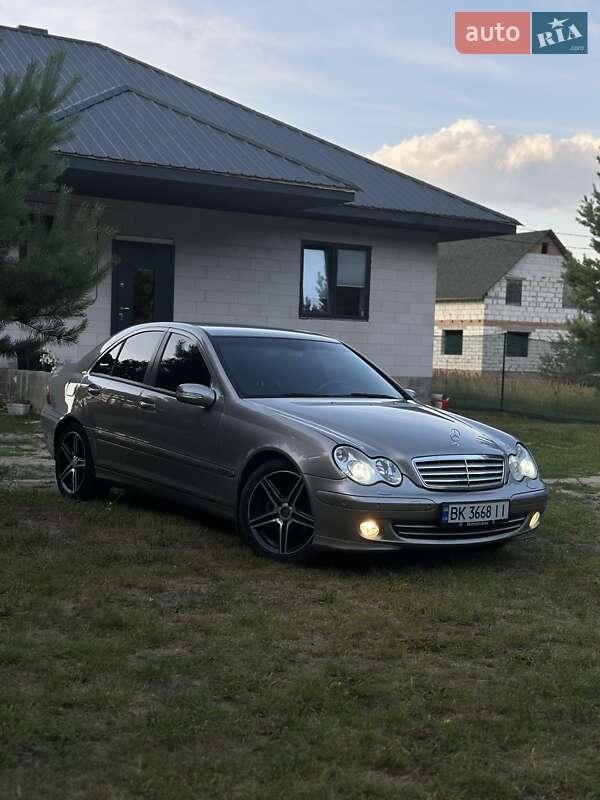 Mercedes-Benz C-Class 2007