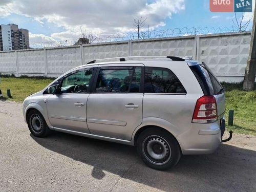 Opel Zafira 2010