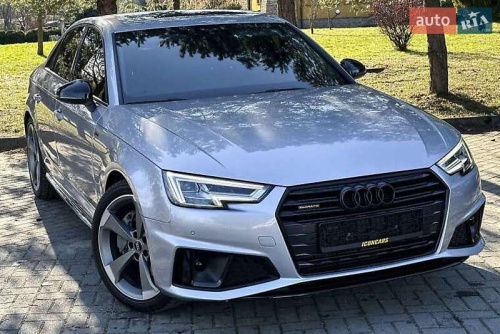 Audi A4 2015