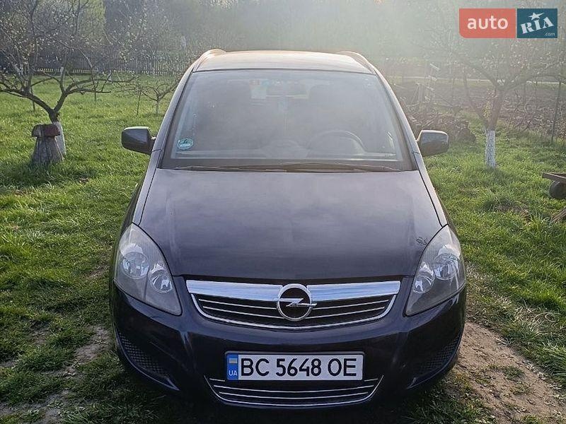 Opel Zafira 2011