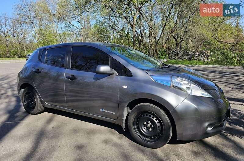 Nissan Leaf 2016