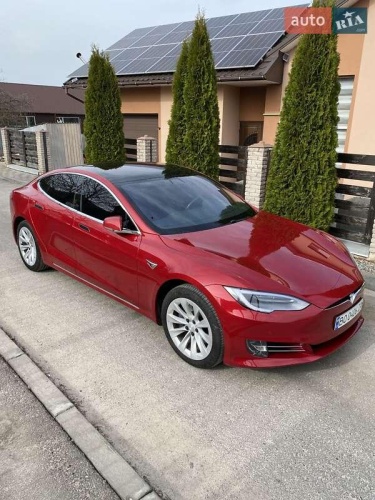 Tesla Model S 2017