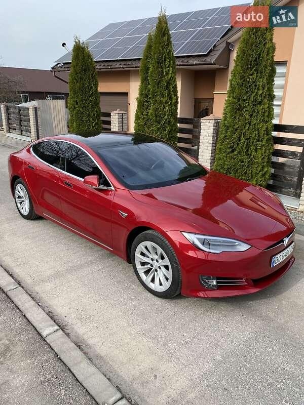 Tesla Model S 2017
