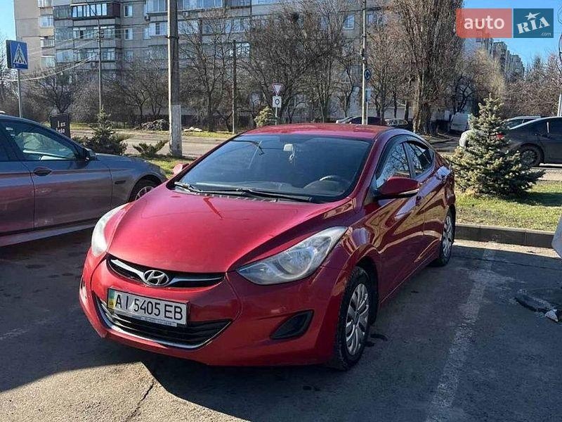 Hyundai Elantra 2012