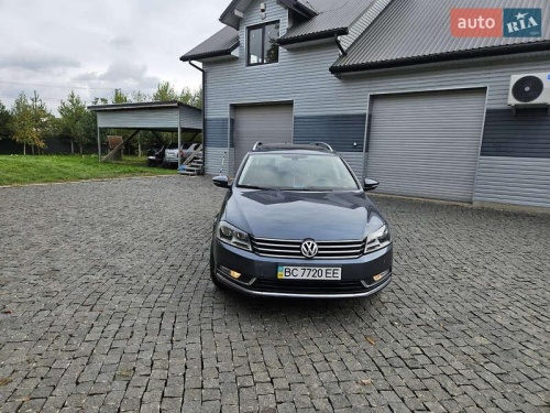 Volkswagen Passat 2011