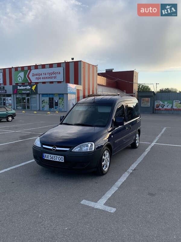 Opel Combo 2010