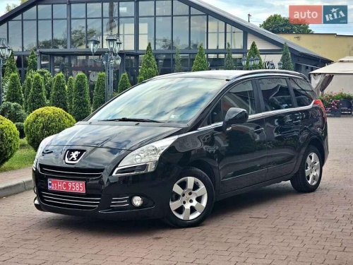 Peugeot 5008 2012