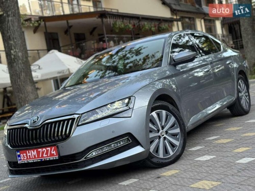 Skoda Superb 2021