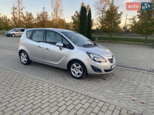 Opel Meriva 2011