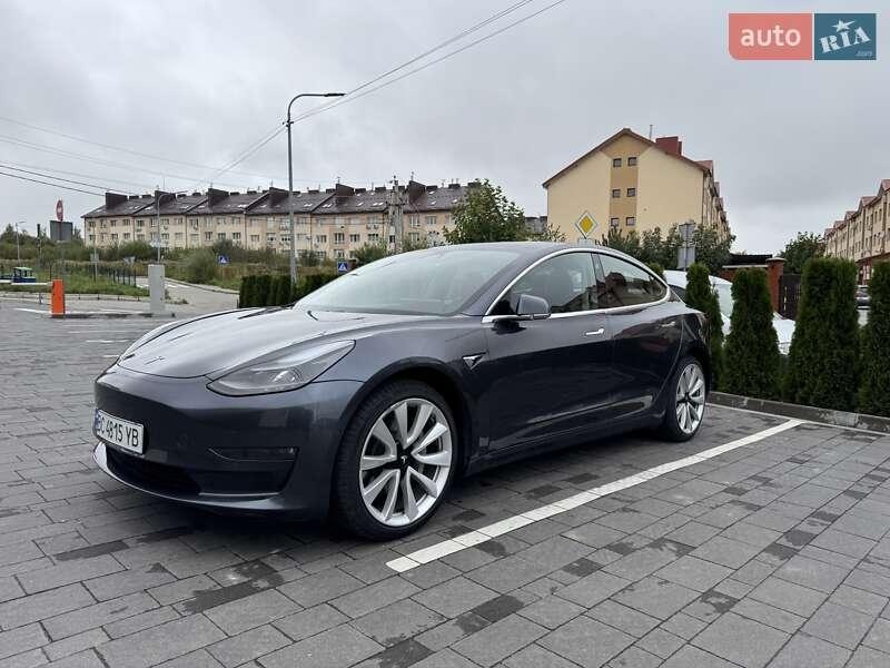 Tesla Model 3 2018