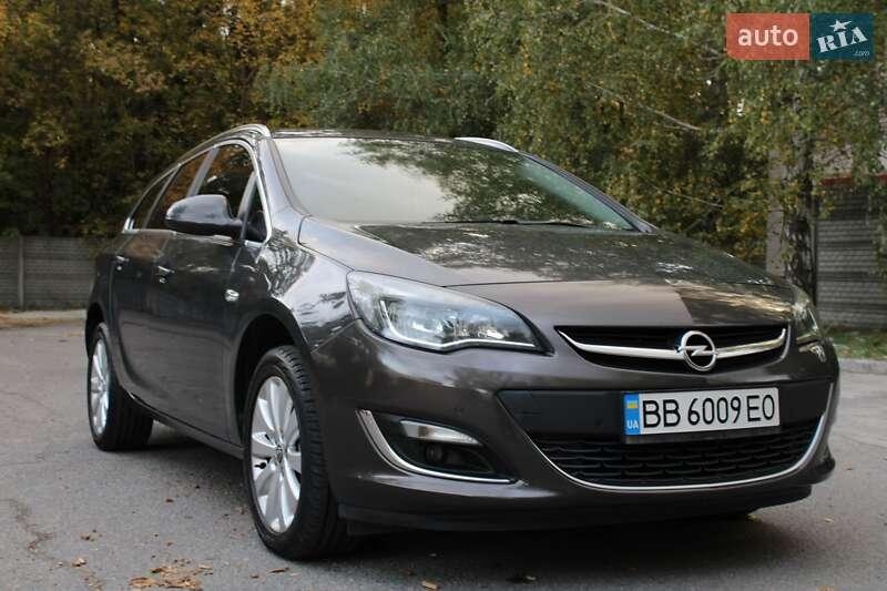 Opel Astra 2012