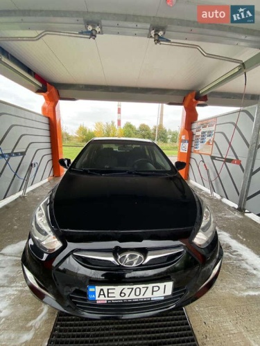 Hyundai Accent 2011