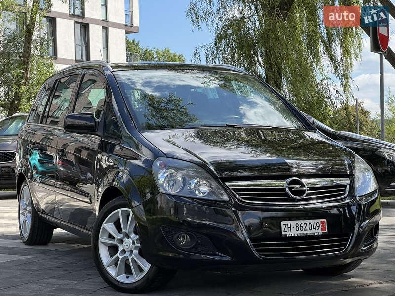 Opel Zafira 2011