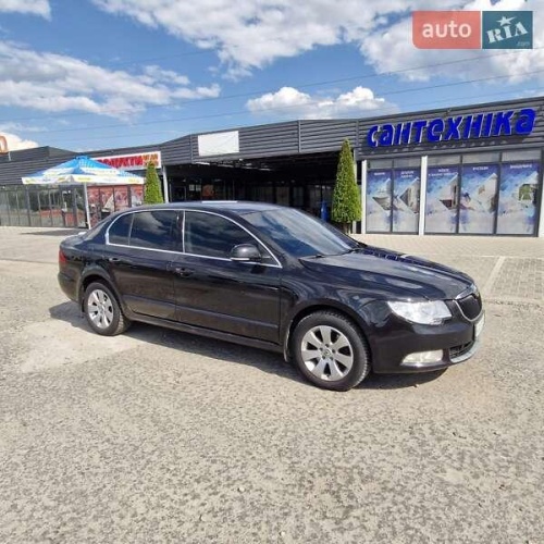 Skoda Superb 2011