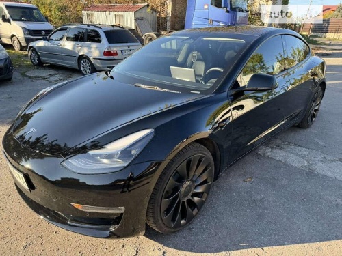 Tesla Model 3 2022