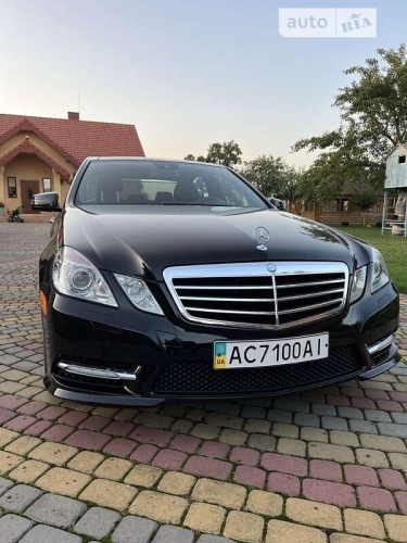 Mercedes-Benz E-Class 2012