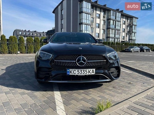 Mercedes-Benz E-Class 2022