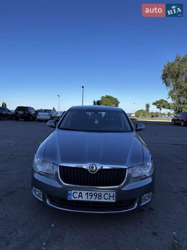 Skoda Superb 2011