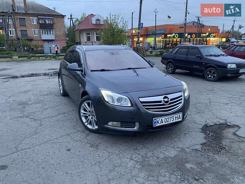 Opel Insignia 2011