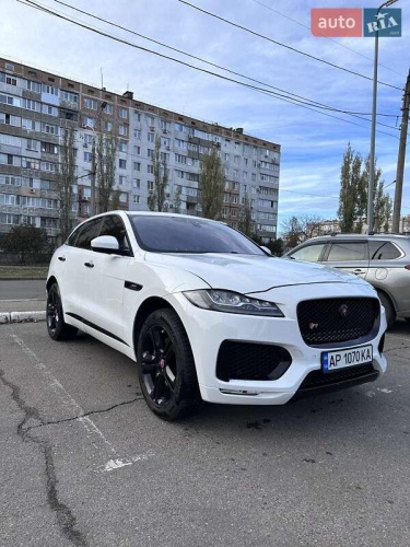 Jaguar F-Pace 2016