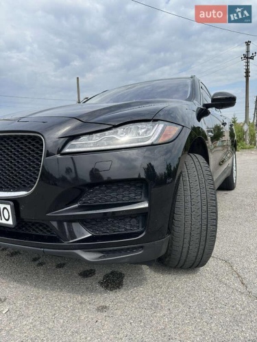 Jaguar F-Pace 2016