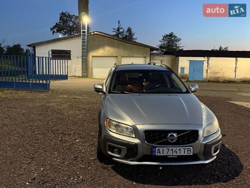 Volvo XC70 2010