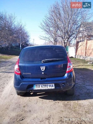 Dacia Sandero 2011