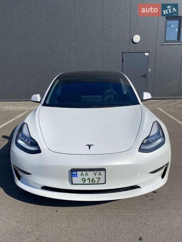 Tesla Model 3 2018