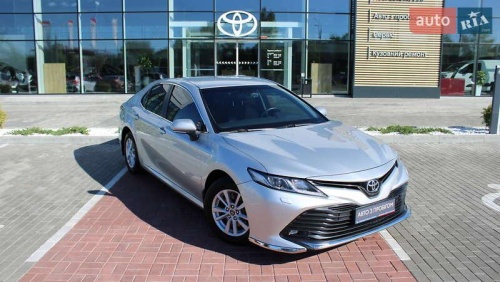Toyota Camry 2018