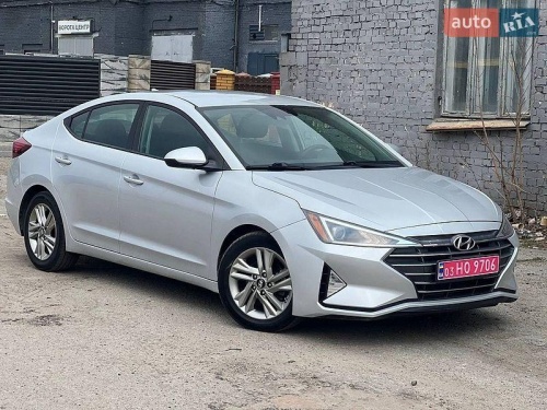 Hyundai Elantra 2019