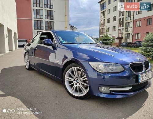 BMW 3 Series 2011