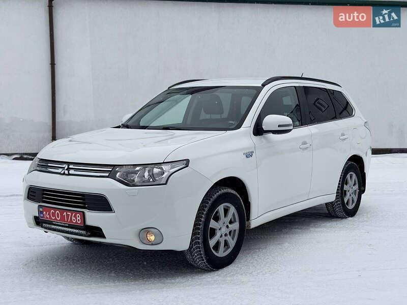 Mitsubishi Outlander 2014
