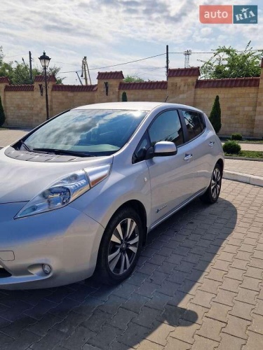 Nissan Leaf 2016